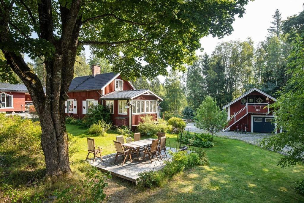 Hoega Backe Gaesthus Hotel Asphyttan Buitenkant foto